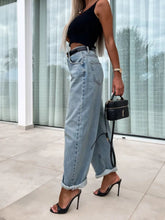 Load image into Gallery viewer, High-Waist Wide Leg Jeans | Effortless Style &amp; Comfort
